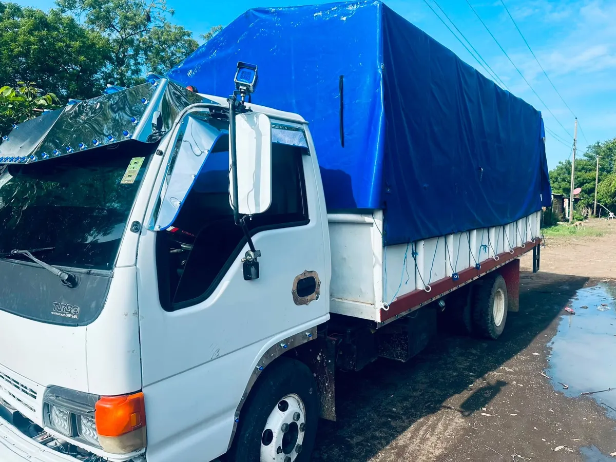Isuzu de 6 toneladas