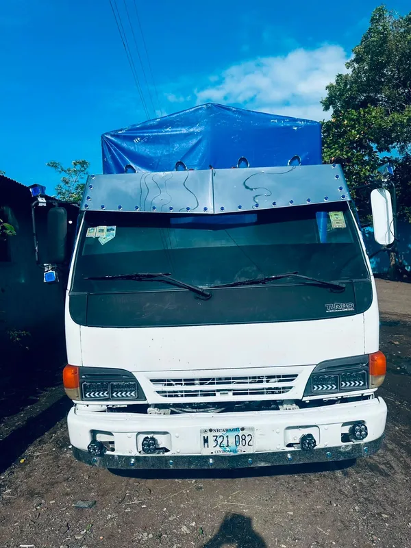 Isuzu de 6 toneladas - Foto 1